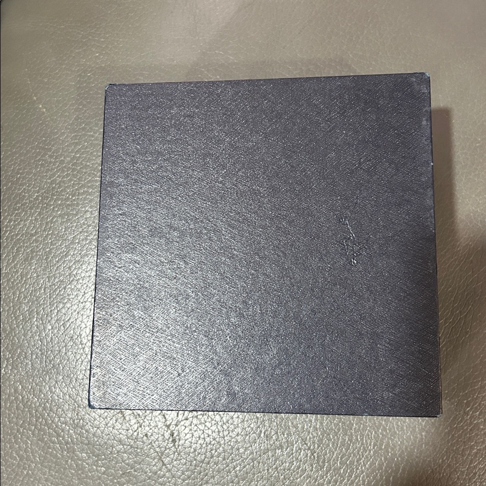 Baby Jesus Of Prague Iridescent Art Glass  Blue and Gold Accents box included - Picture 10 of 10